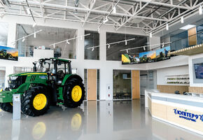 NAYADA-Crystal в проекте Классическое оформление офисного пространства для дилера мировых производителей сельхозтехники.