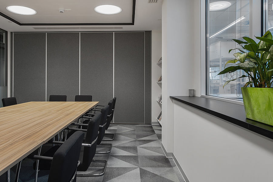 Фото Глухие раздвижные перегородки NAYADA Hufcor