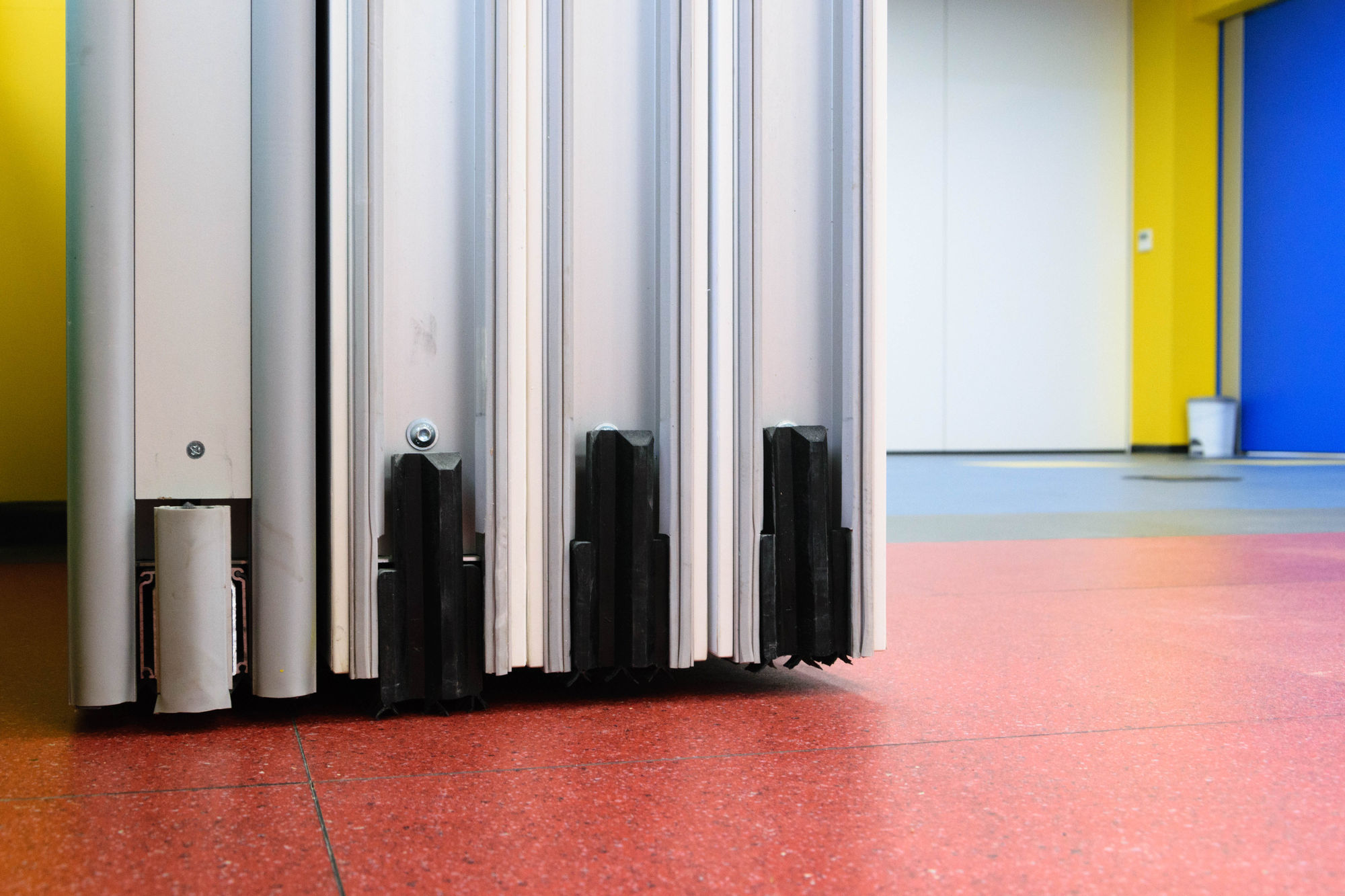 Фото Глухие раздвижные перегородки NAYADA Hufcor