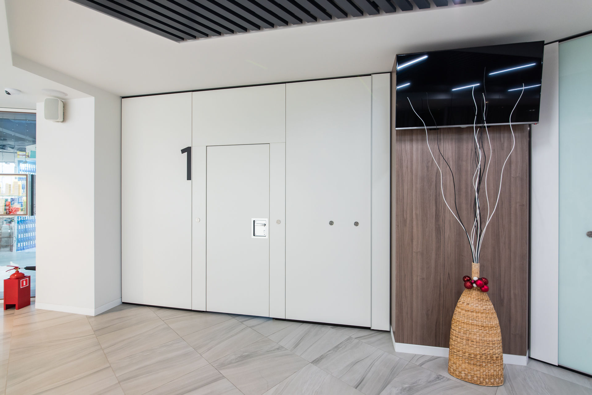 Фото Глухие раздвижные перегородки NAYADA Hufcor