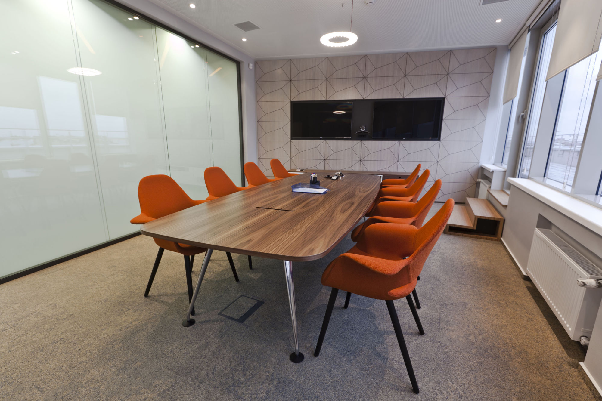 Фото Стекло с переменной прозрачностью NAYADA SmartGlass