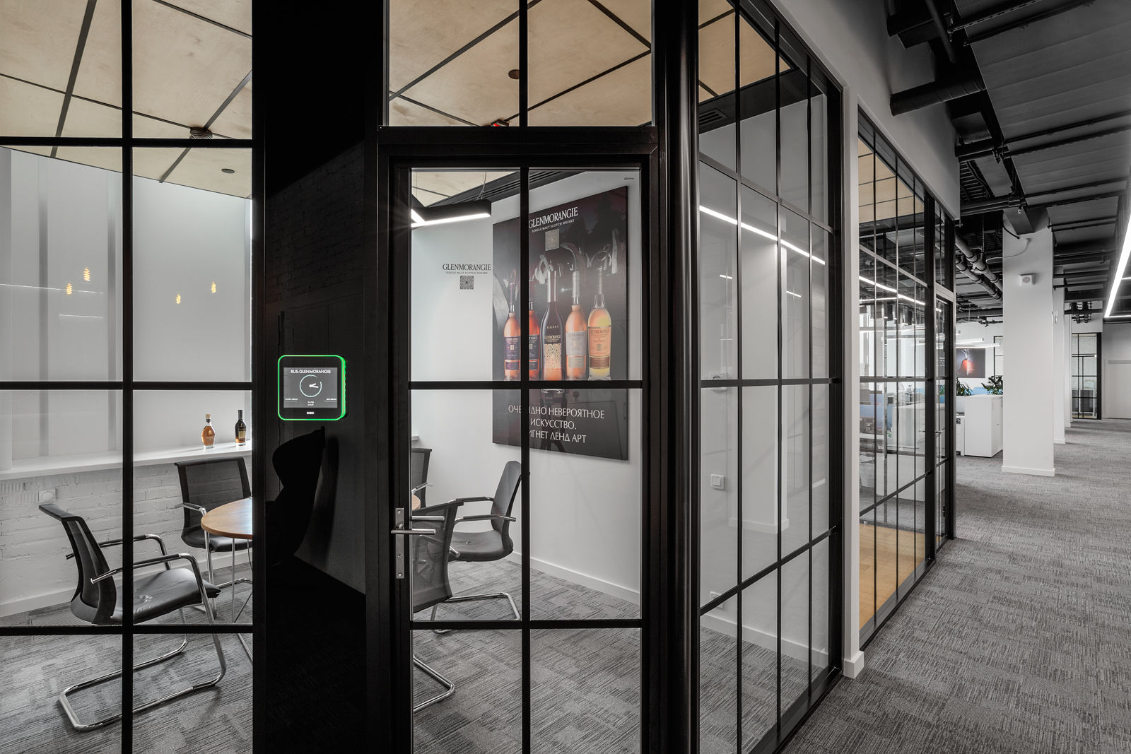 Фото Каркасная перегородка с дверью NAYADA-Quadro