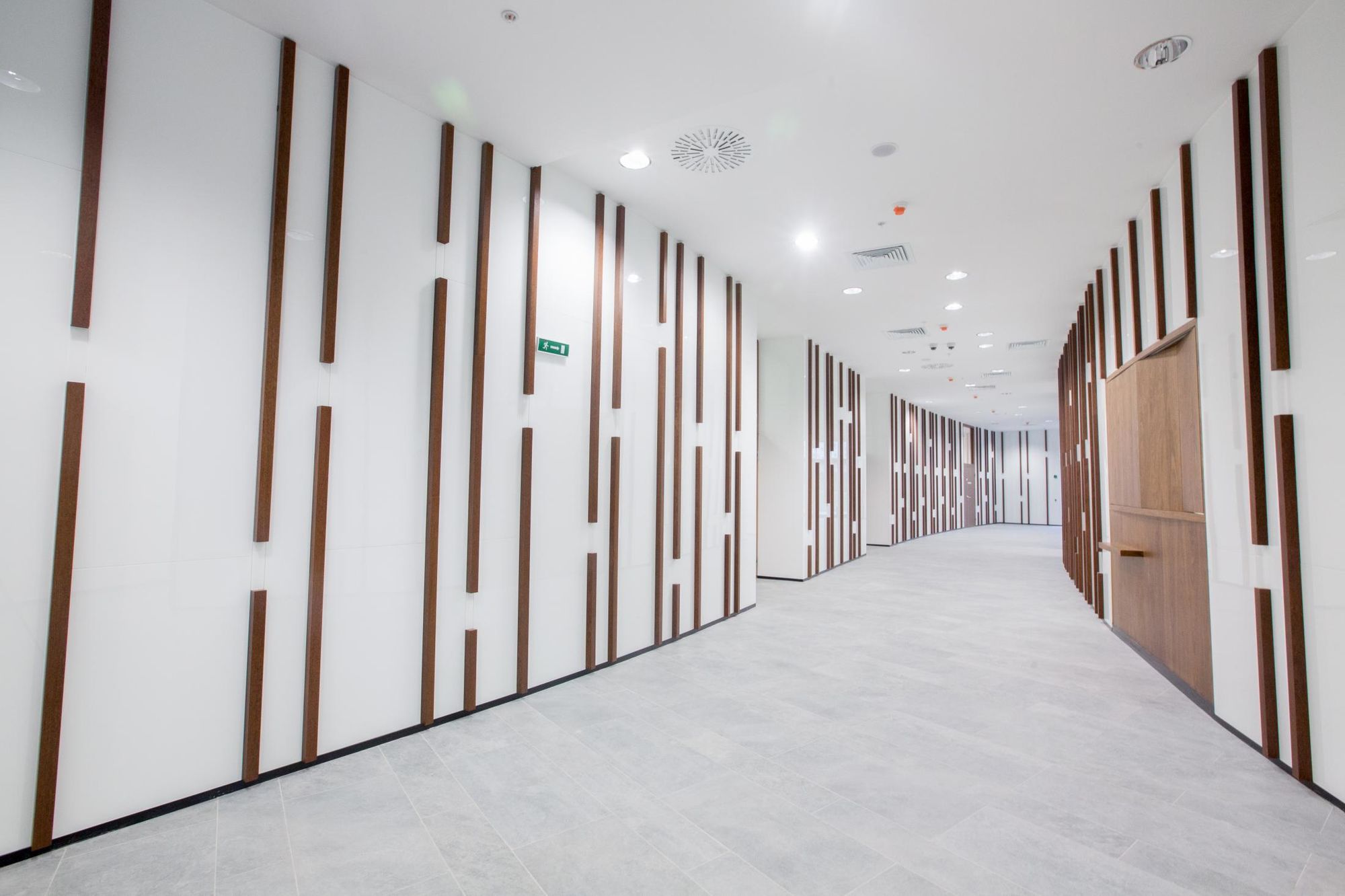 Фото Облицовка панелями NAYADA-Regina