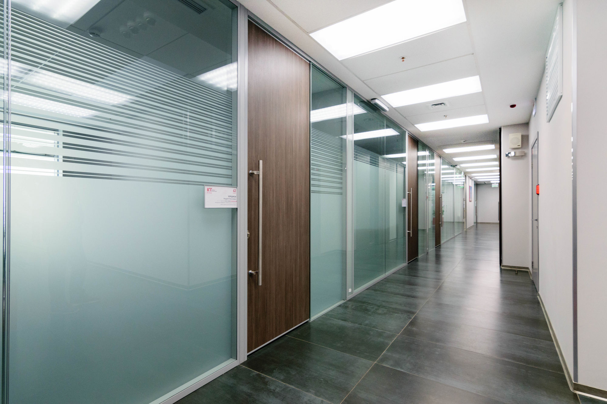 Фото Двери из стекла и ЛДСП NAYADA-Vitero